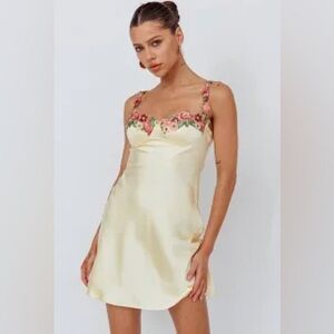 SELFIE LESLIE NWT Angel Biba Women's Selfie Leslie Mini